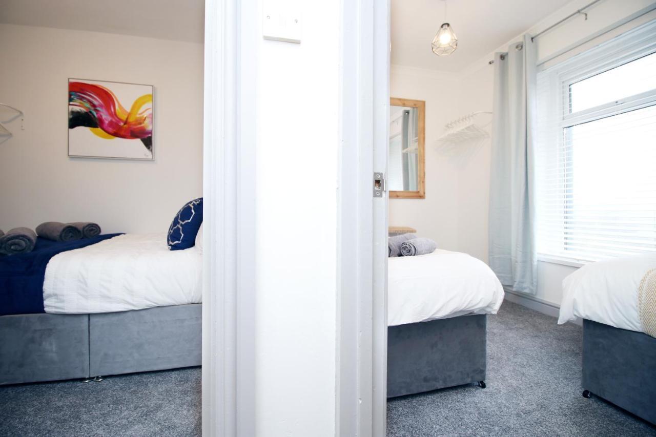 Sleeps 6, Smart Tv'S, Parking Swansea & Morriston Hospital Apartment Ngoại thất bức ảnh