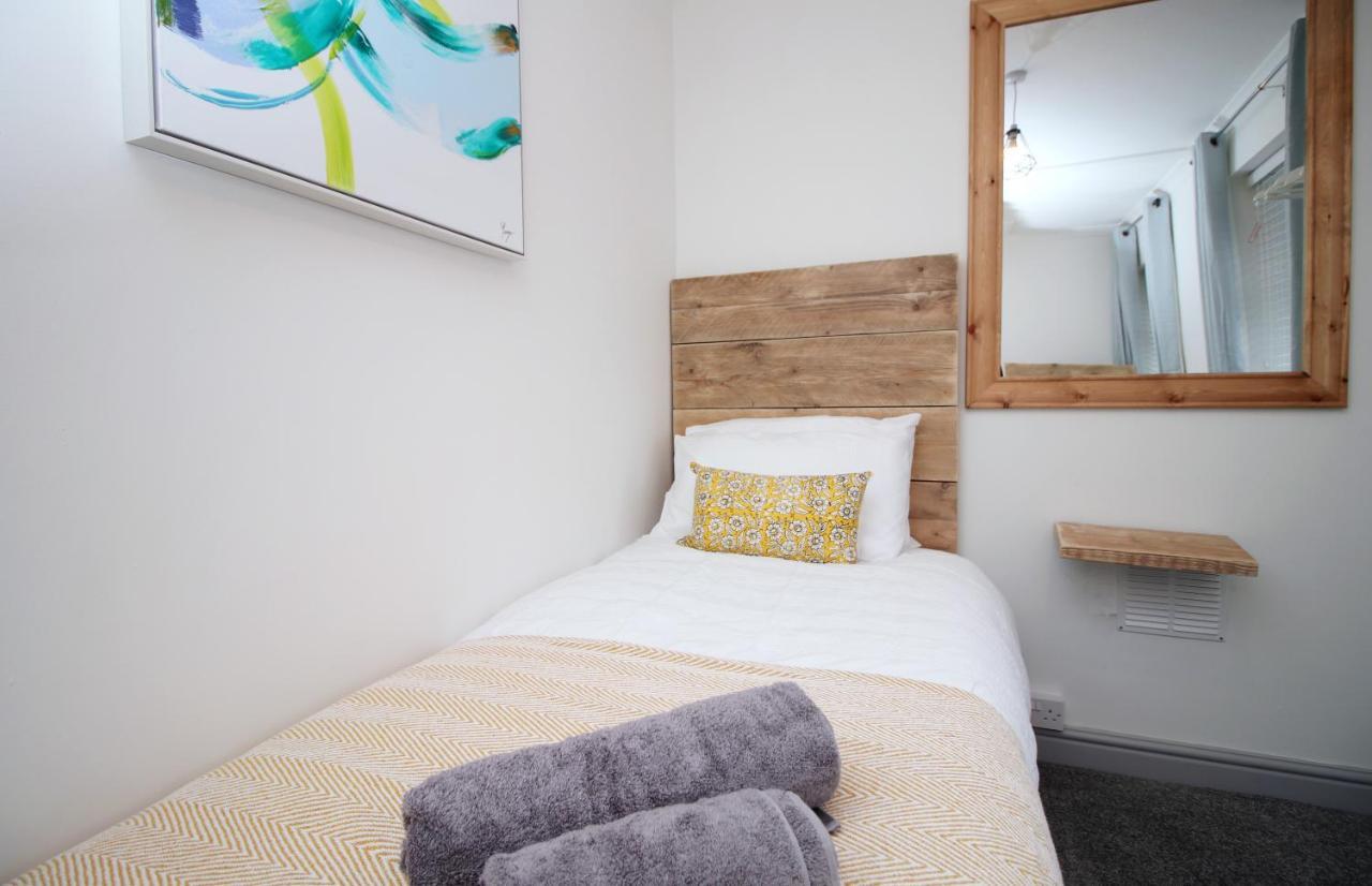 Sleeps 6, Smart Tv'S, Parking Swansea & Morriston Hospital Apartment Ngoại thất bức ảnh