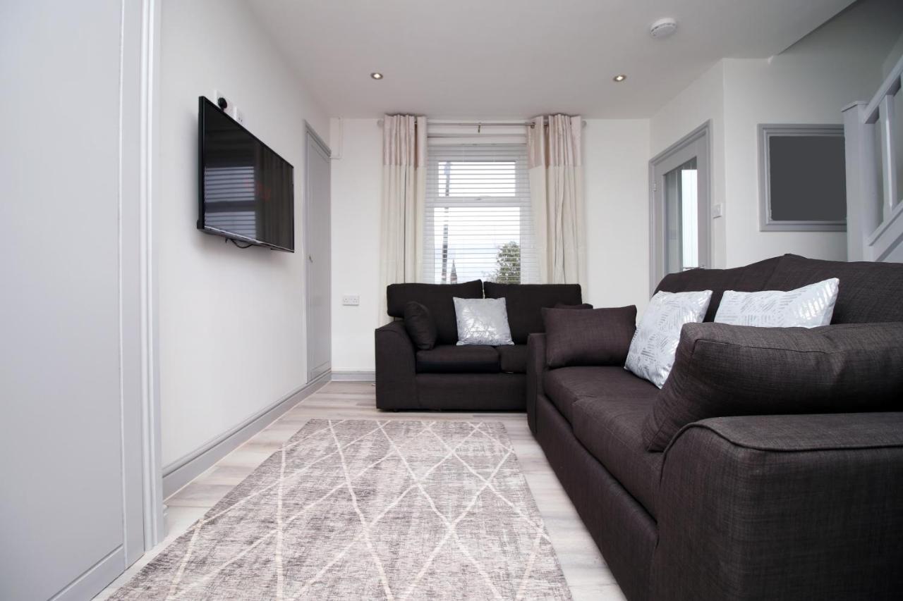 Sleeps 6, Smart Tv'S, Parking Swansea & Morriston Hospital Apartment Ngoại thất bức ảnh