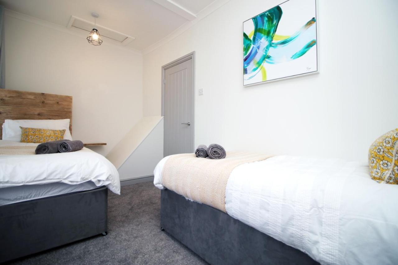 Sleeps 6, Smart Tv'S, Parking Swansea & Morriston Hospital Apartment Ngoại thất bức ảnh